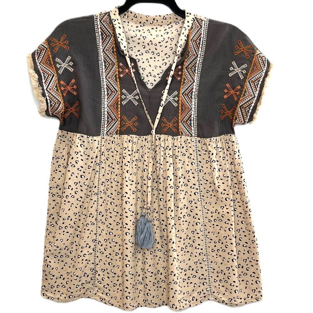 Olivia Mark Khaki Geometric Leopard Patchwork Medium Short Sleeve V-neck Top